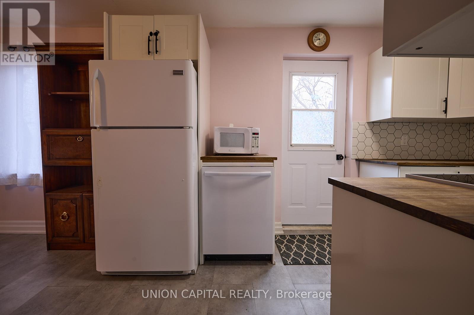 Upper - 269 Haig Street, Oshawa, Ontario  L1G 5N9 - Photo 6 - E12950696