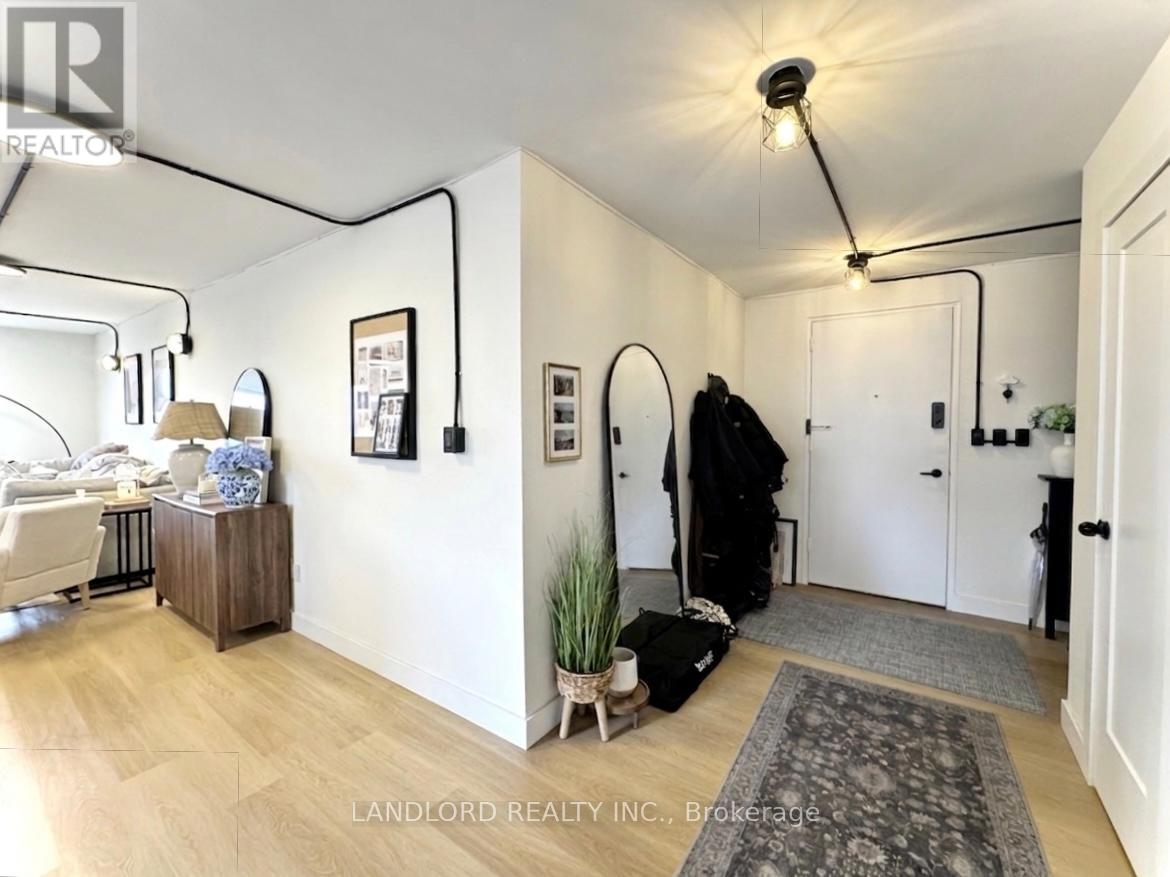 402 - 420 Eglinton Avenue E, Toronto, Ontario  M4P 1L8 - Photo 19 - C12950586