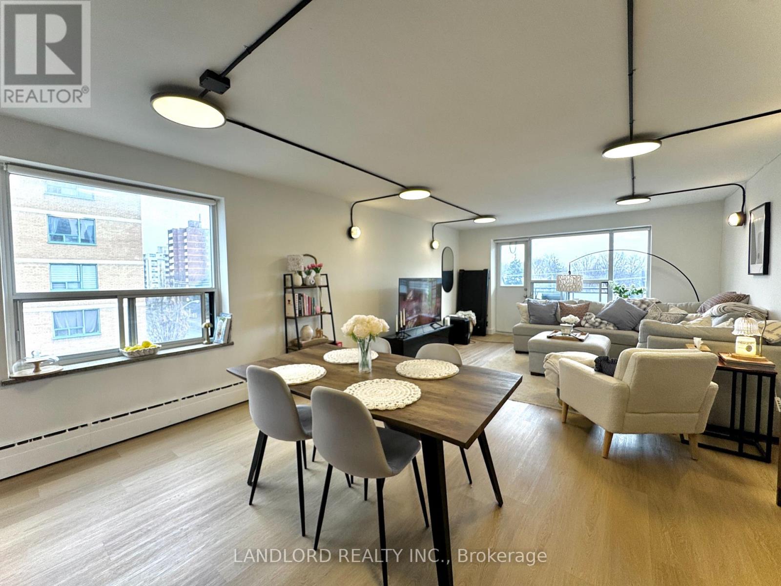 402 - 420 Eglinton Avenue E, Toronto, Ontario  M4P 1L8 - Photo 3 - C12950586