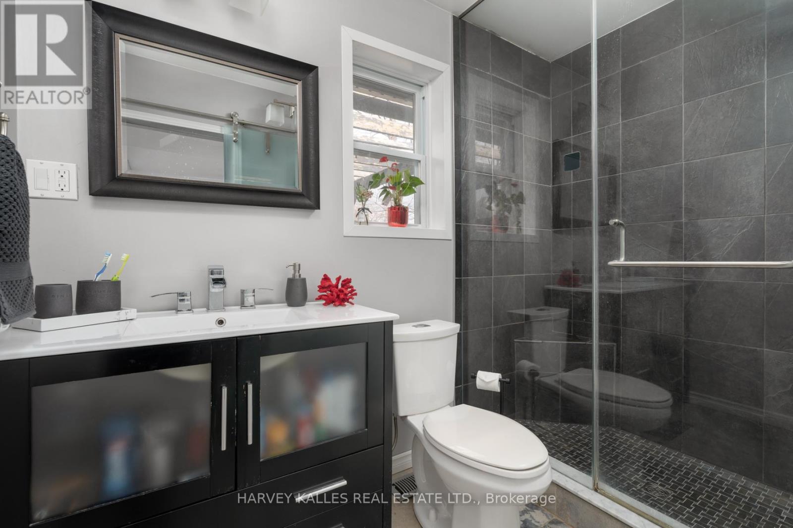 47 Brightside Drive, Toronto, Ontario  M1E 3Y8 - Photo 14 - E12950266