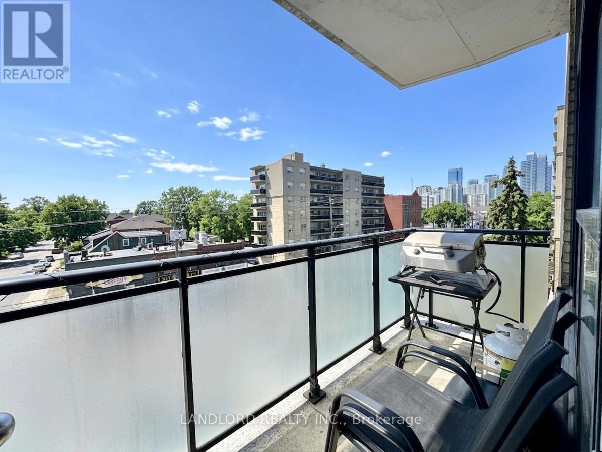 402 - 420 Eglinton Avenue E, Toronto, Ontario  M4P 1L8 - Photo 9 - C12950586