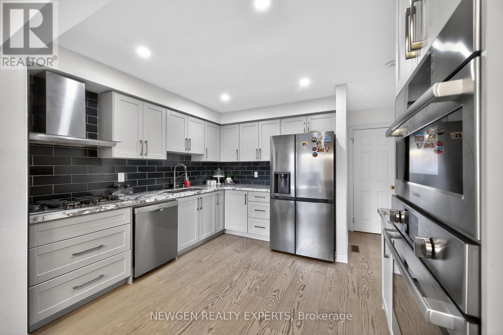 63 Faludon Drive, Halton Hills, Ontario  L7G 1H9 - Photo 13 - W12946556