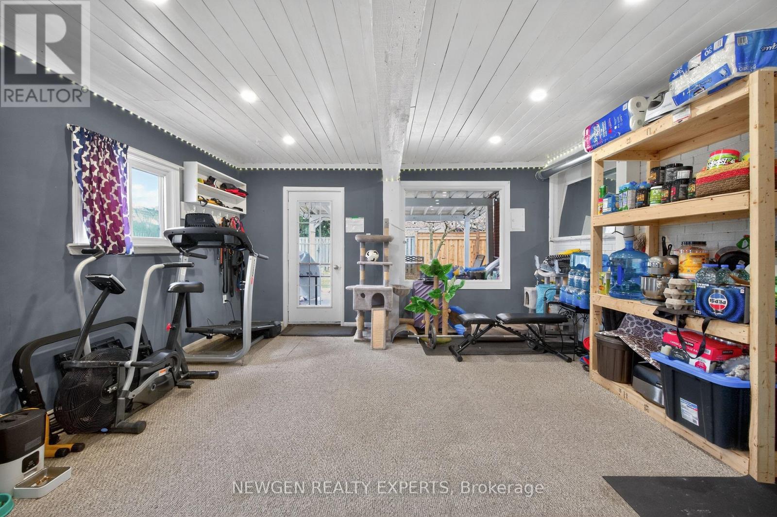 63 Faludon Drive, Halton Hills, Ontario  L7G 1H9 - Photo 16 - W12946556