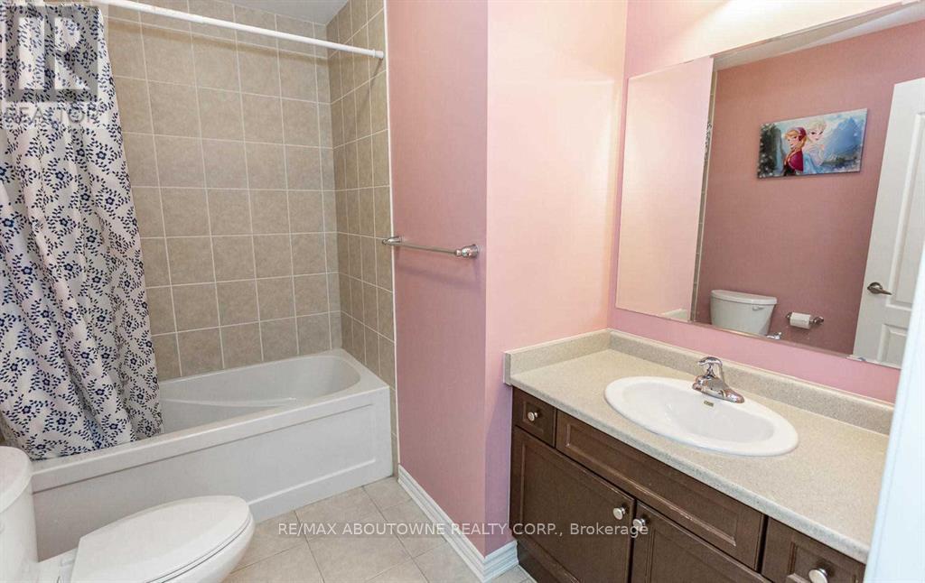 62 Quillberry Close, Brampton, Ontario  L7A 4N8 - Photo 21 - W12948870