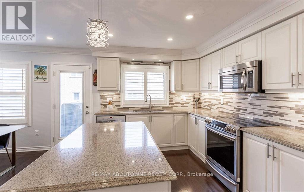 62 Quillberry Close, Brampton, Ontario  L7A 4N8 - Photo 13 - W12948870