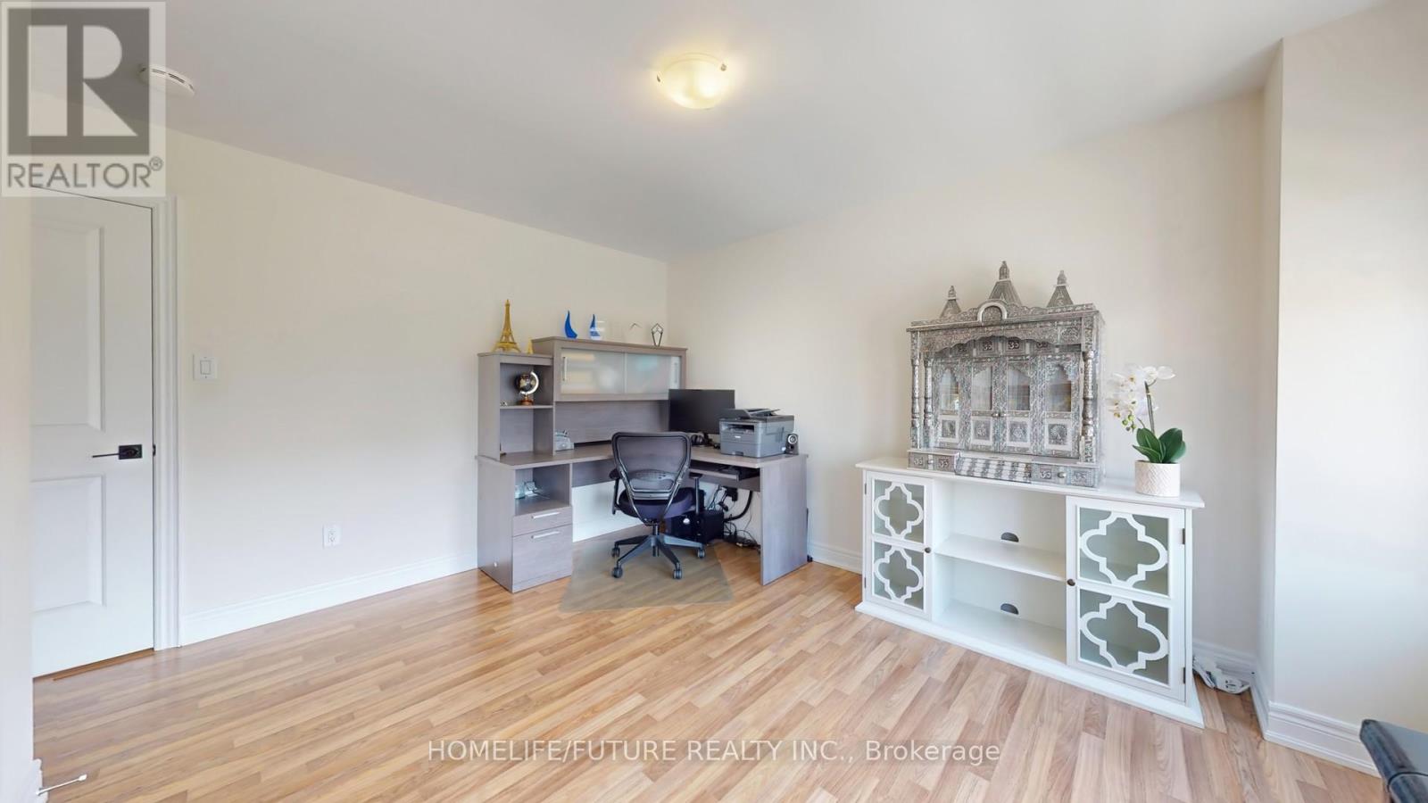 1009 Langford Boulevard, Bradford West Gwillimbury, Ontario  L3Z 4K9 - Photo 33 - N12950244