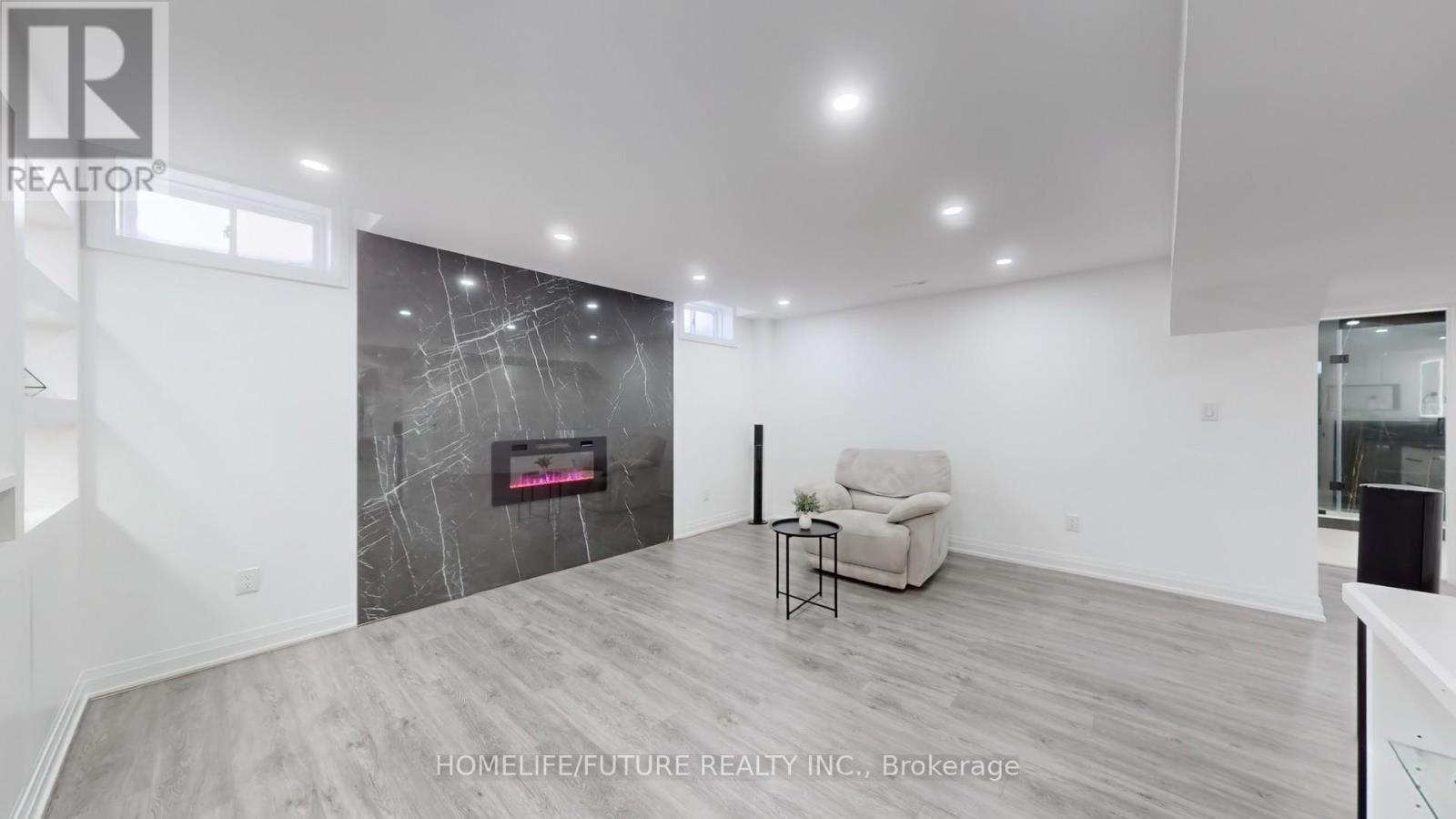 1009 Langford Boulevard, Bradford West Gwillimbury, Ontario  L3Z 4K9 - Photo 37 - N12950244