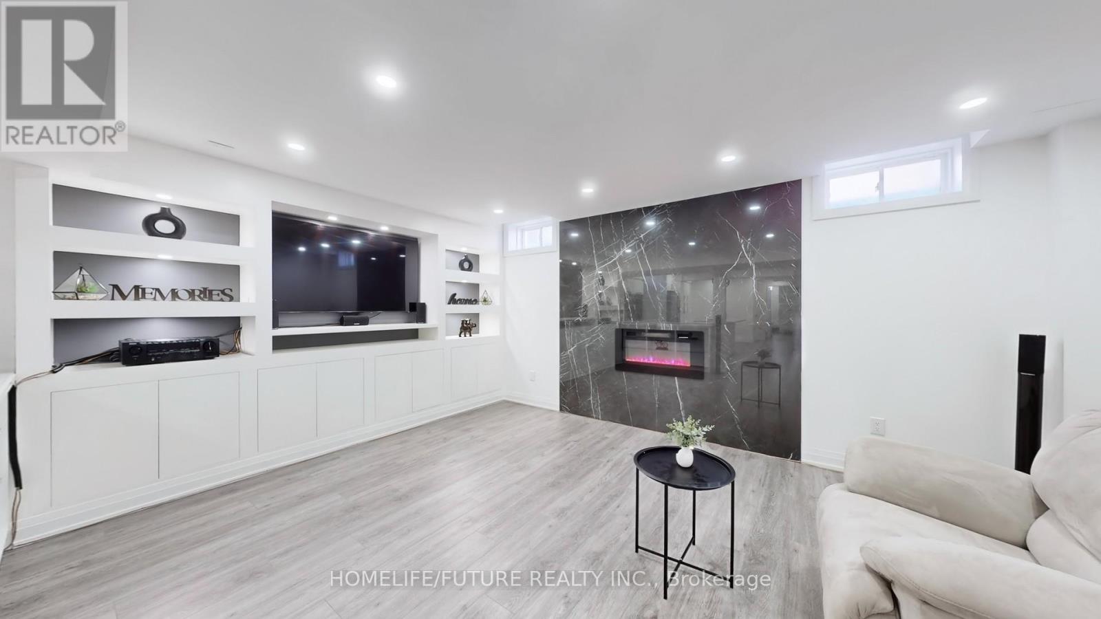 1009 Langford Boulevard, Bradford West Gwillimbury, Ontario  L3Z 4K9 - Photo 39 - N12950244