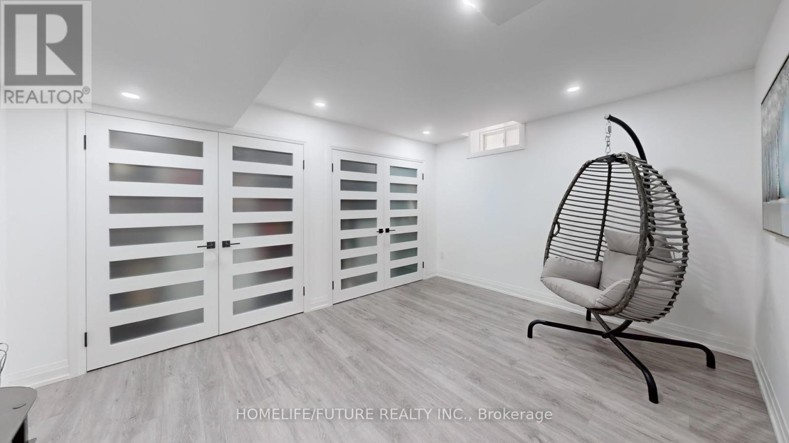 1009 Langford Boulevard, Bradford West Gwillimbury, Ontario  L3Z 4K9 - Photo 44 - N12950244