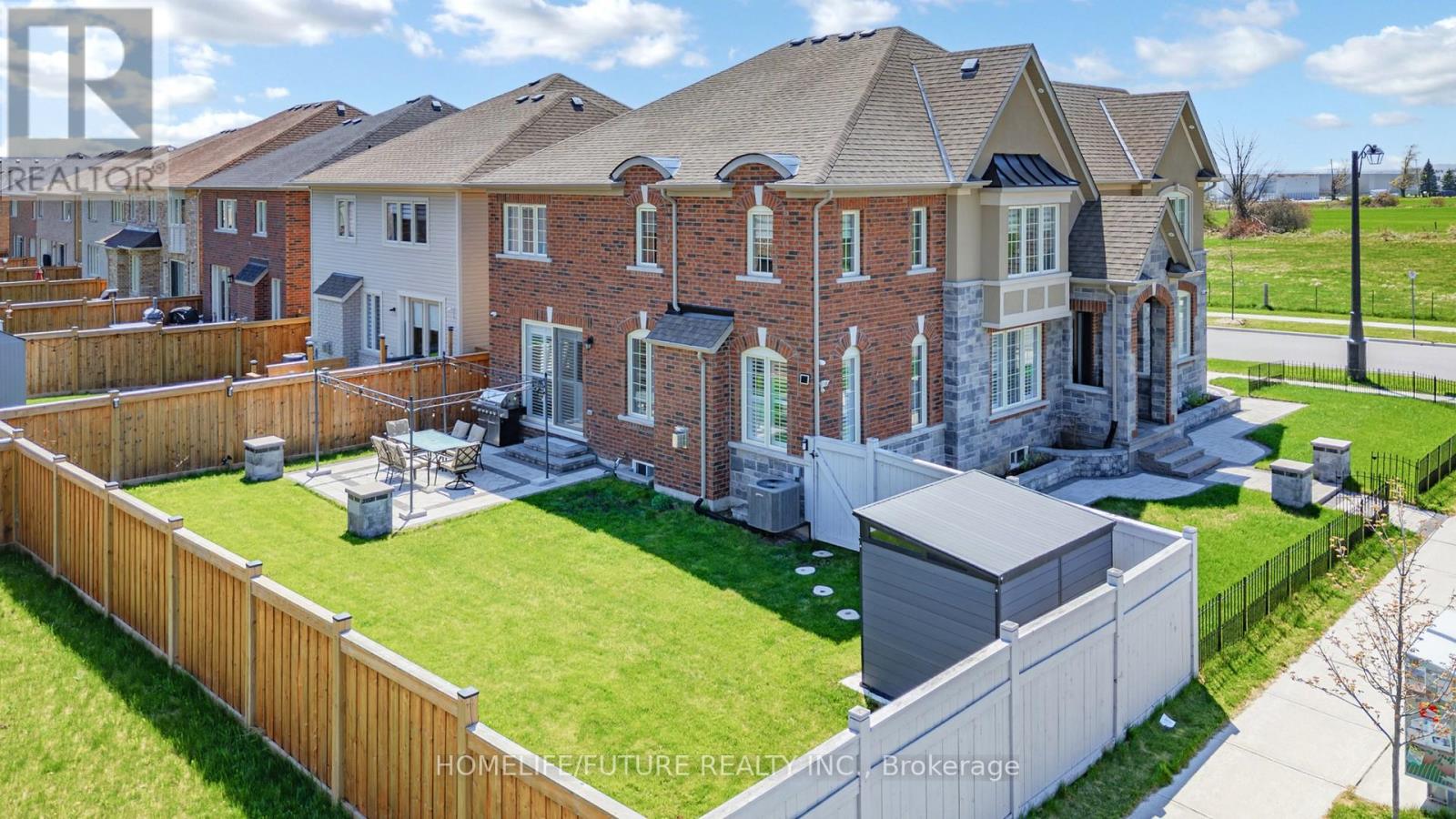 1009 Langford Boulevard, Bradford West Gwillimbury, Ontario  L3Z 4K9 - Photo 50 - N12950244