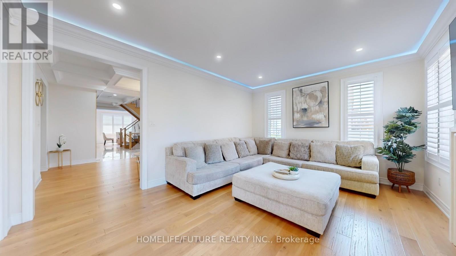 1009 Langford Boulevard, Bradford West Gwillimbury, Ontario  L3Z 4K9 - Photo 7 - N12950244