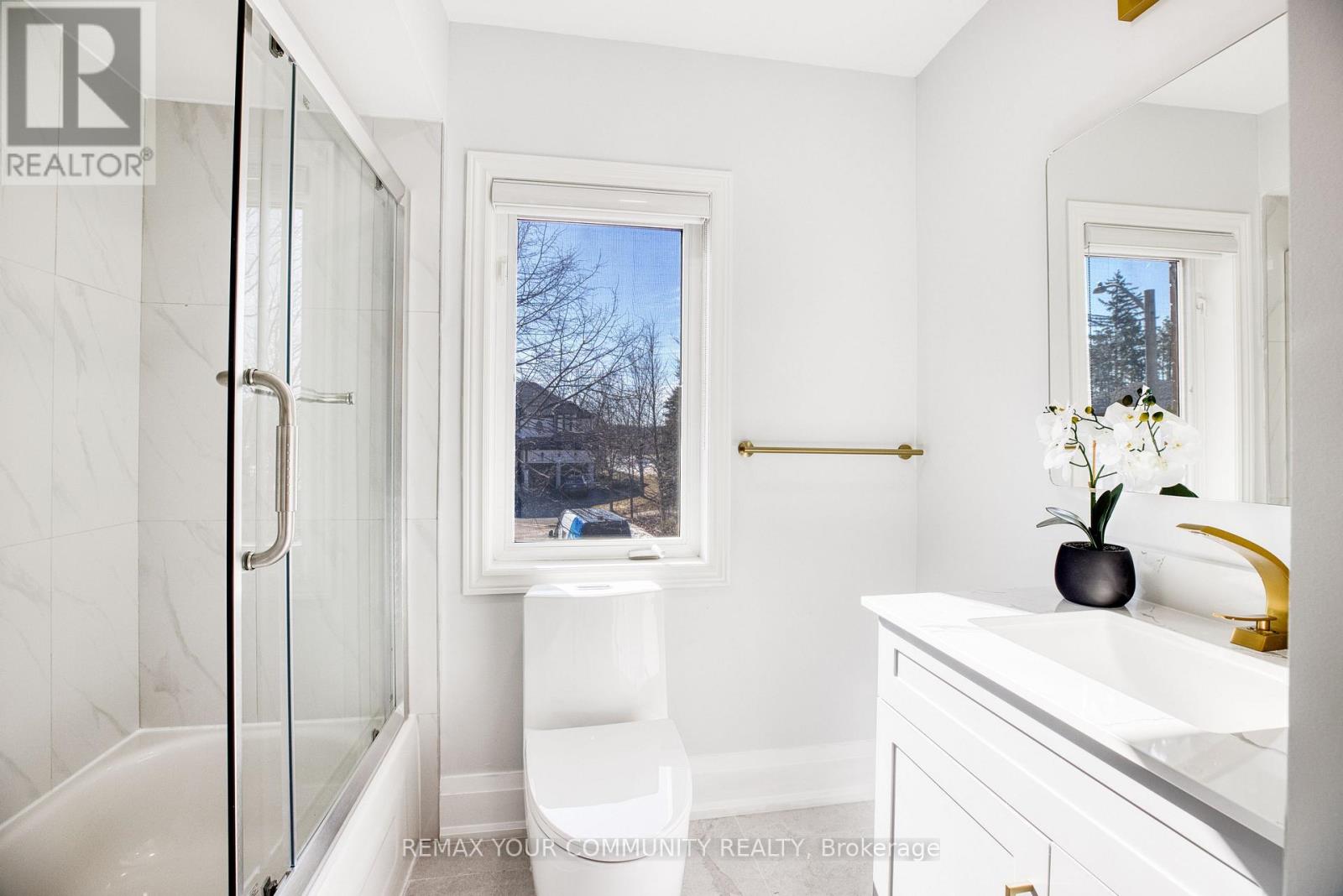 57 Abilene Court, Richmond Hill, Ontario  L4C 0S6 - Photo 15 - N12950246