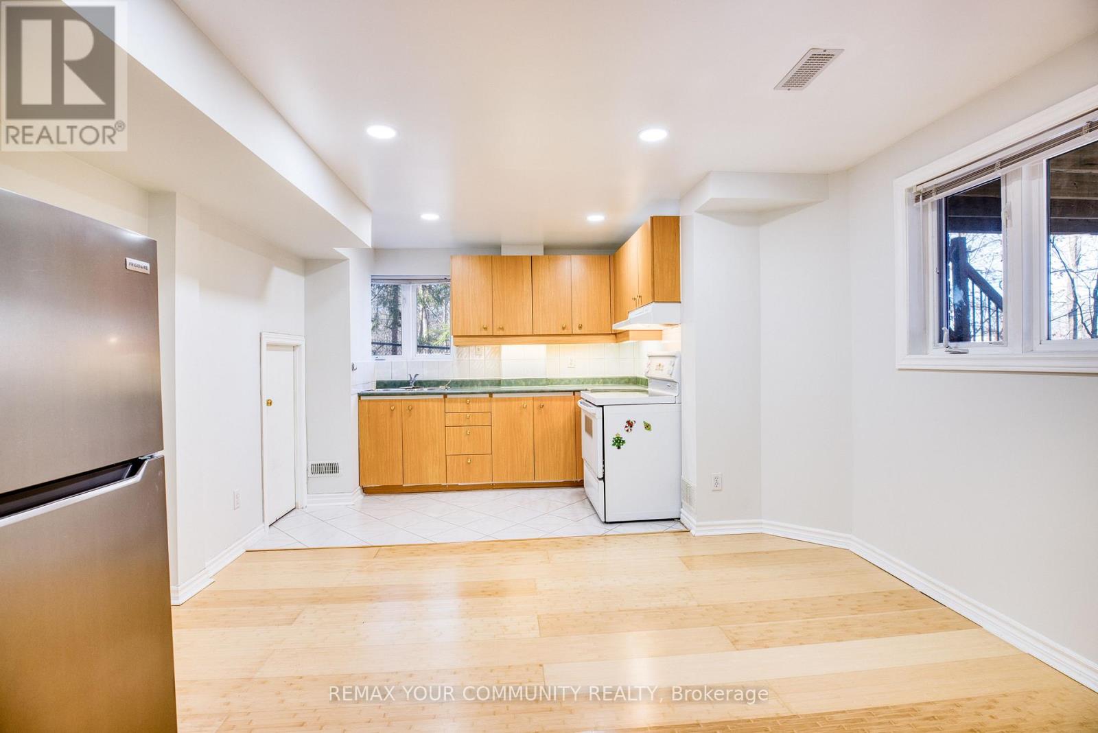 57 Abilene Court, Richmond Hill, Ontario  L4C 0S6 - Photo 22 - N12950246