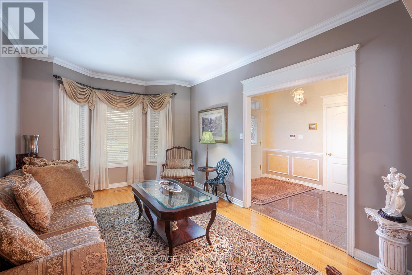 14 Mustang Road, Vaughan, Ontario  L6A 1X4 - Photo 13 - N12950258