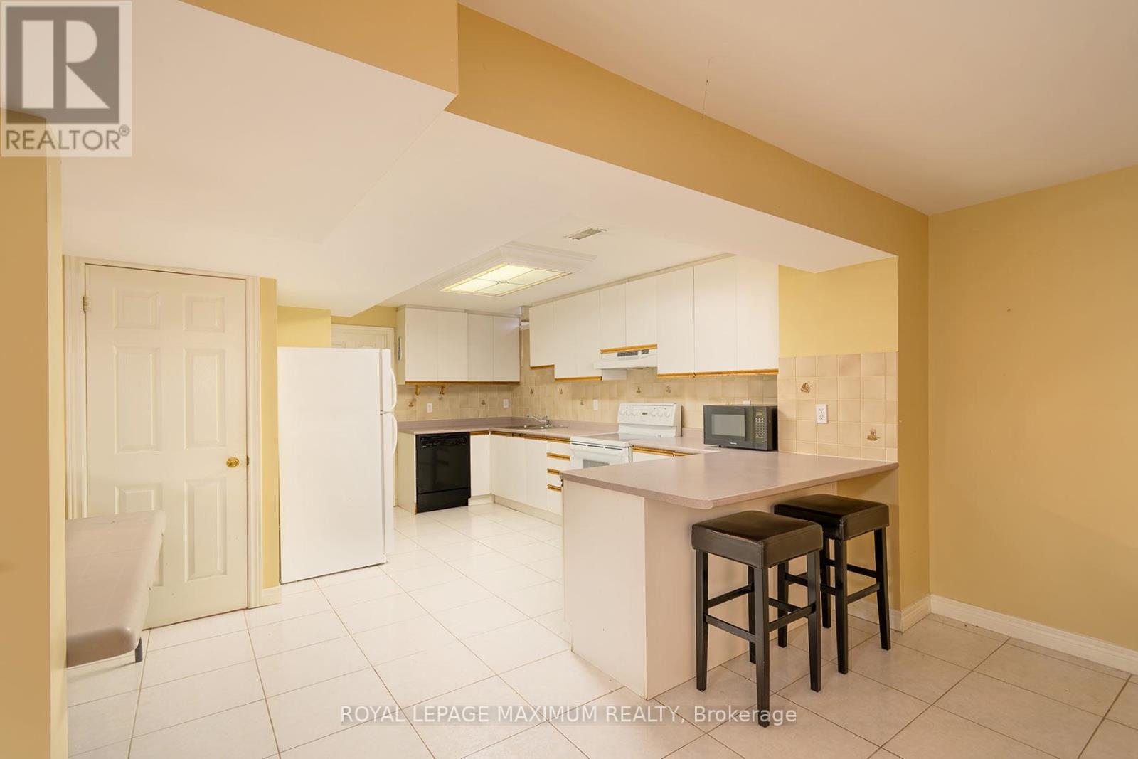 14 Mustang Road, Vaughan, Ontario  L6A 1X4 - Photo 34 - N12950258