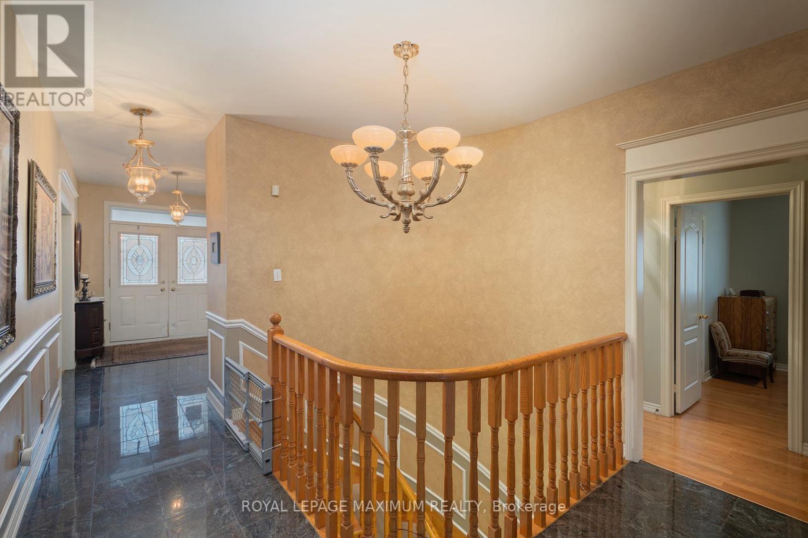 14 Mustang Road, Vaughan, Ontario  L6A 1X4 - Photo 5 - N12950258
