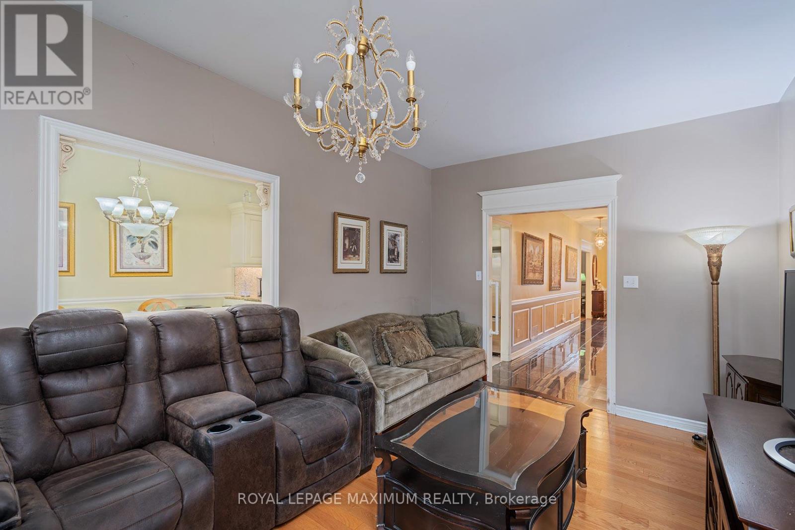 14 Mustang Road, Vaughan, Ontario  L6A 1X4 - Photo 7 - N12950258