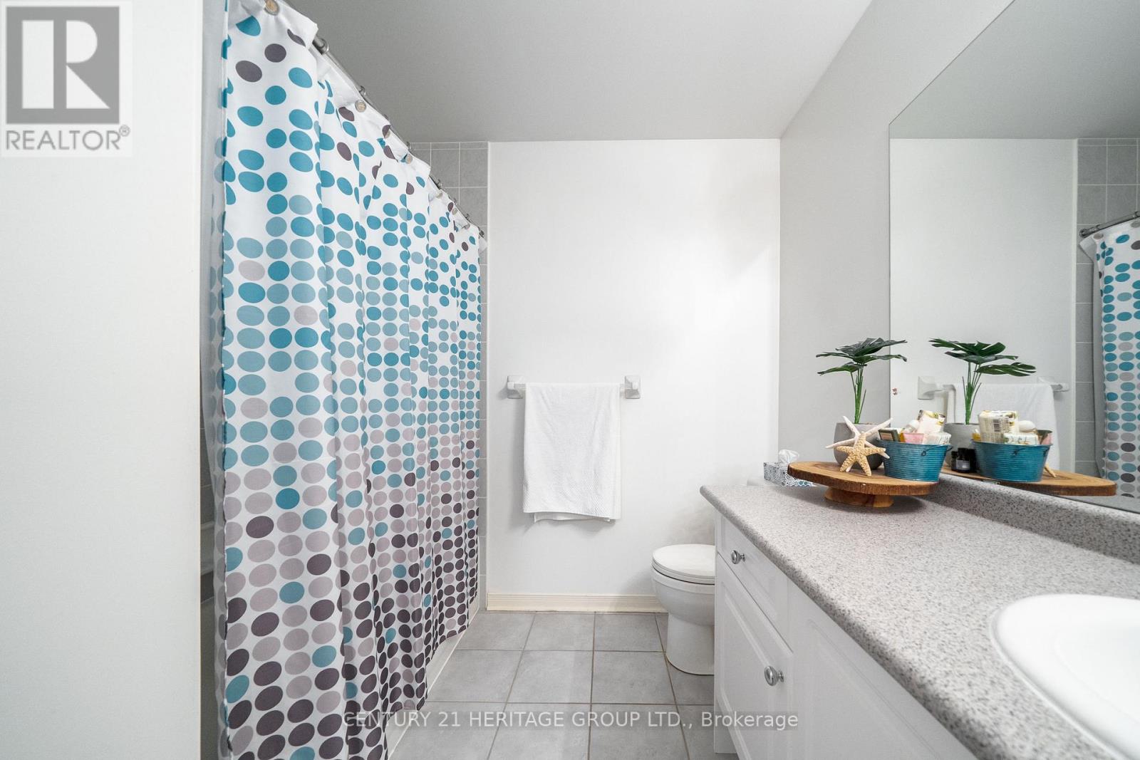 126 Lowther Avenue, Richmond Hill, Ontario  L4E 4P4 - Photo 12 - N12950324