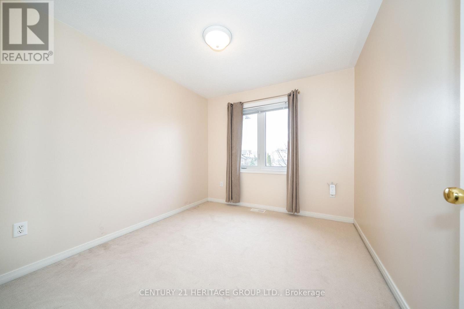 126 Lowther Avenue, Richmond Hill, Ontario  L4E 4P4 - Photo 14 - N12950324