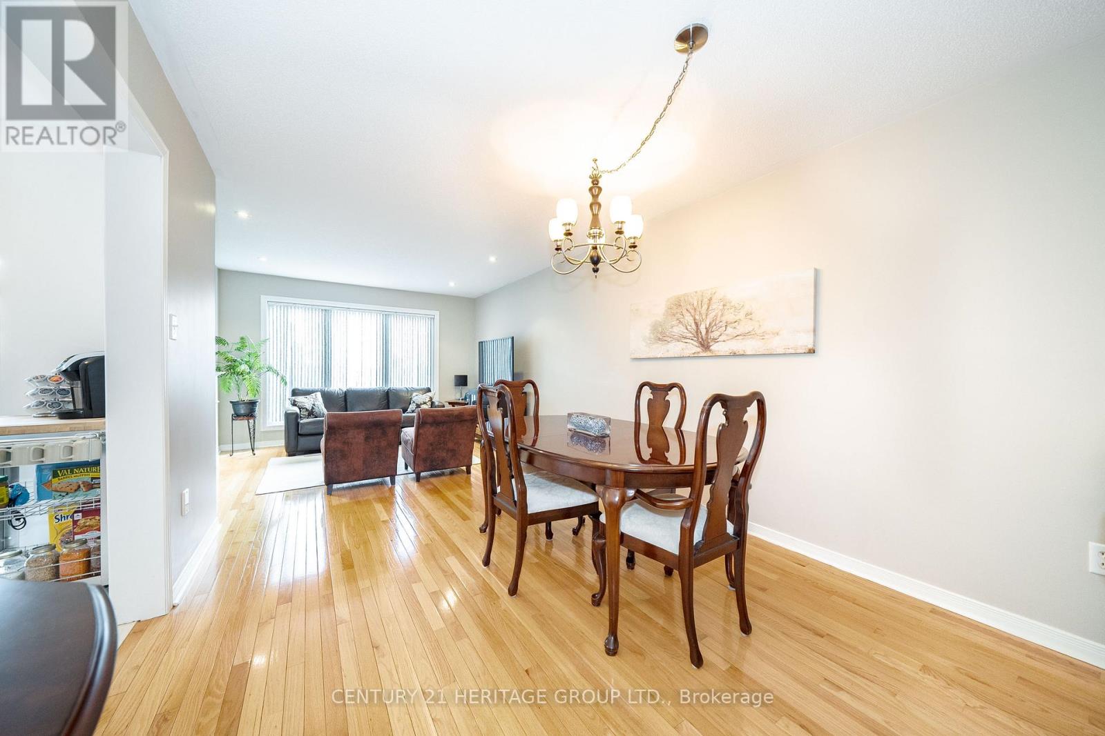 126 Lowther Avenue, Richmond Hill, Ontario  L4E 4P4 - Photo 5 - N12950324