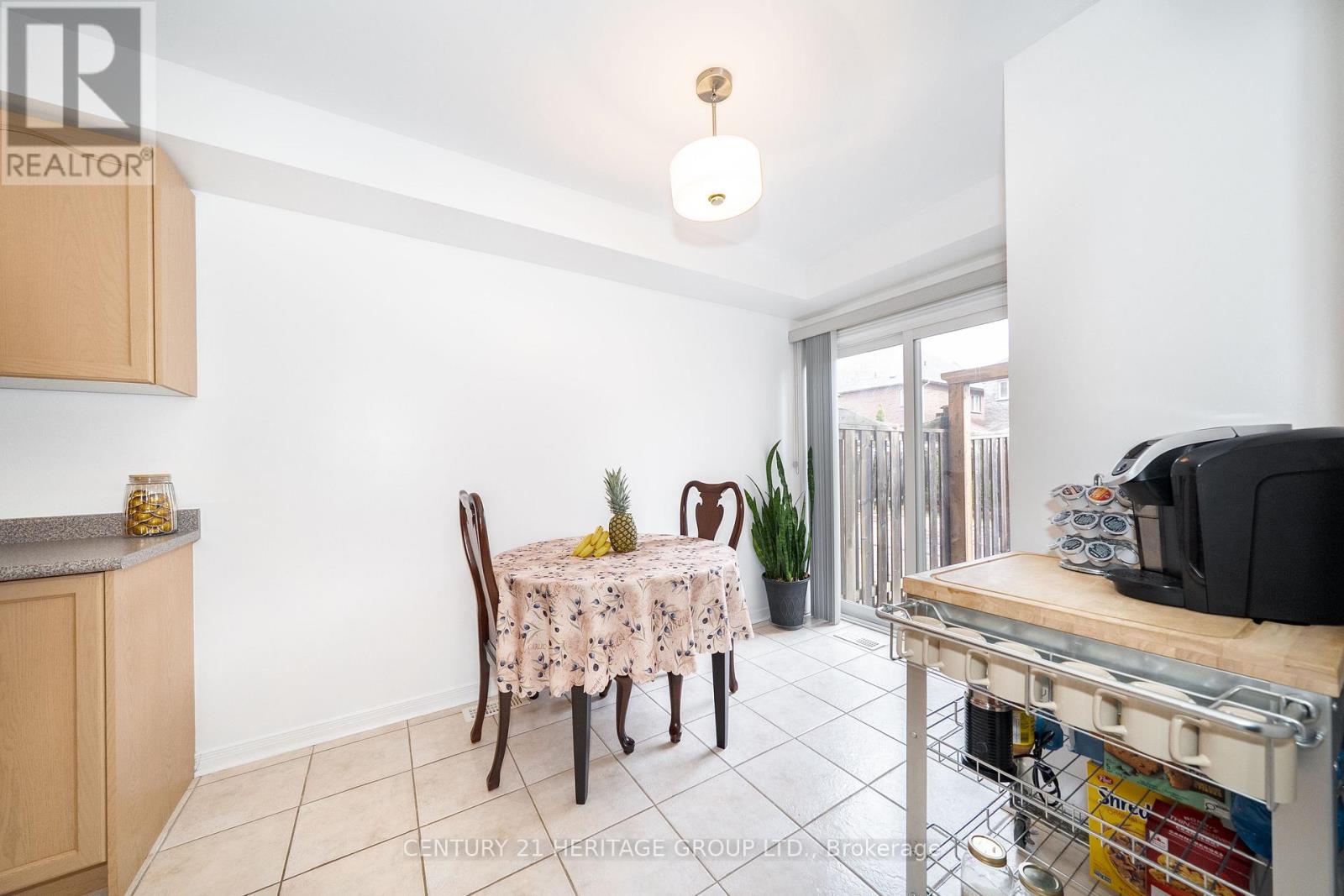 126 Lowther Avenue, Richmond Hill, Ontario  L4E 4P4 - Photo 7 - N12950324