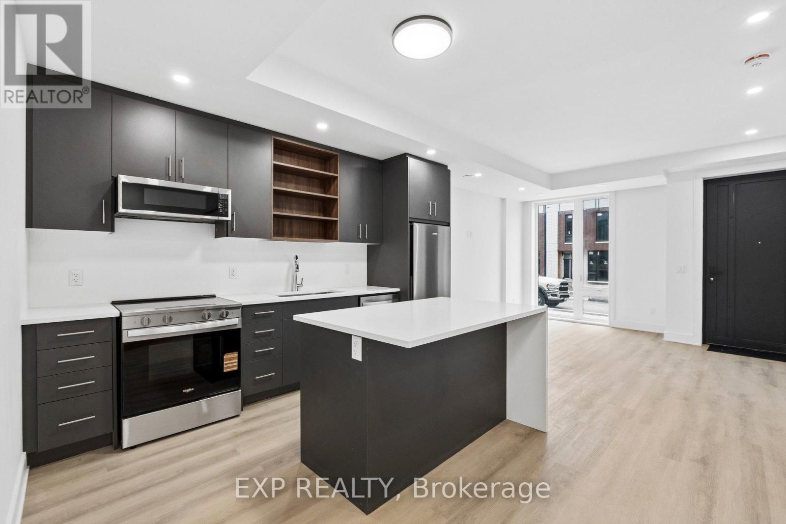 112 Everett Common, St. Catharines, Ontario  L2P 0G8 - Photo 10 - N12950366