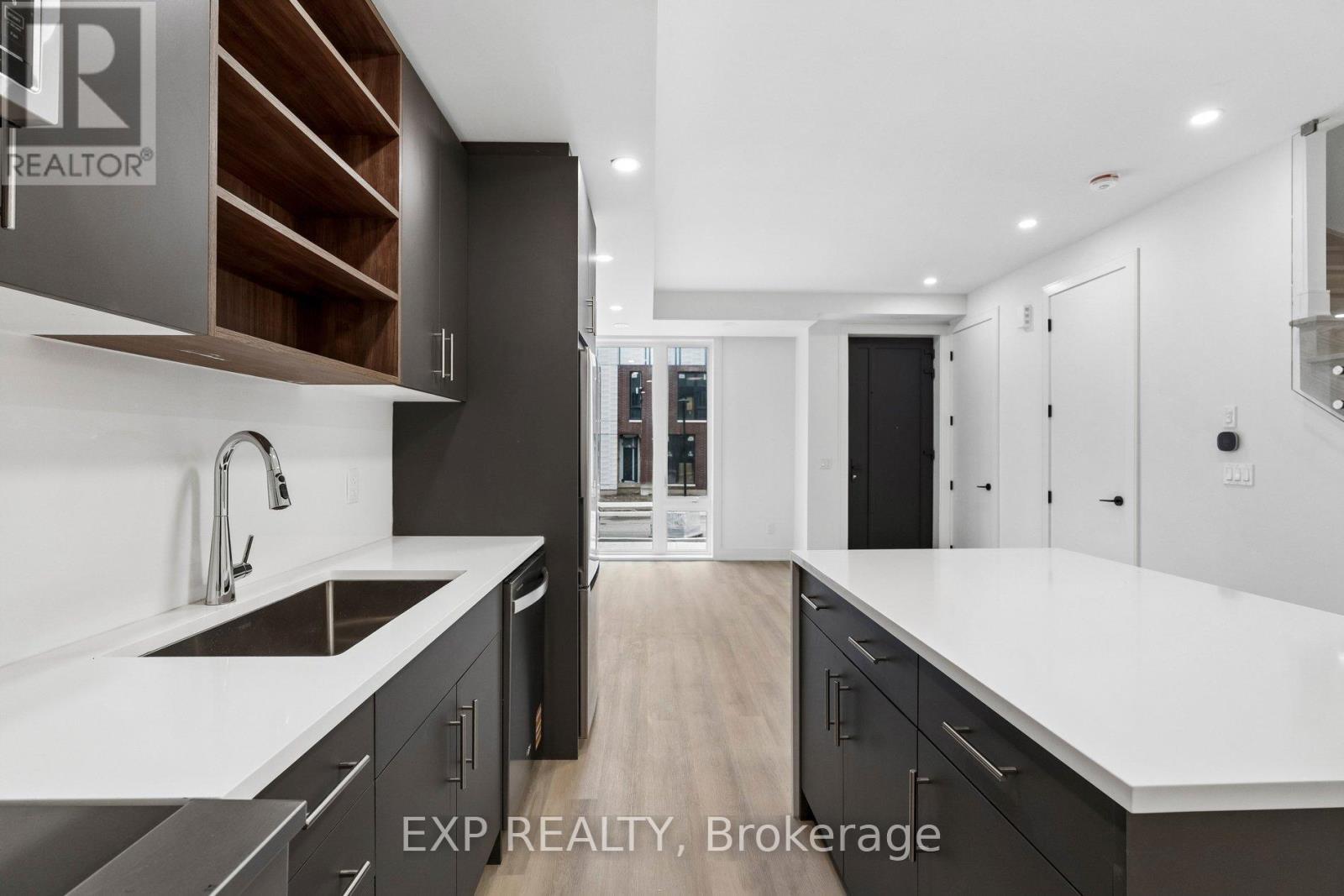 112 Everett Common, St. Catharines, Ontario  L2P 0G8 - Photo 11 - N12950366