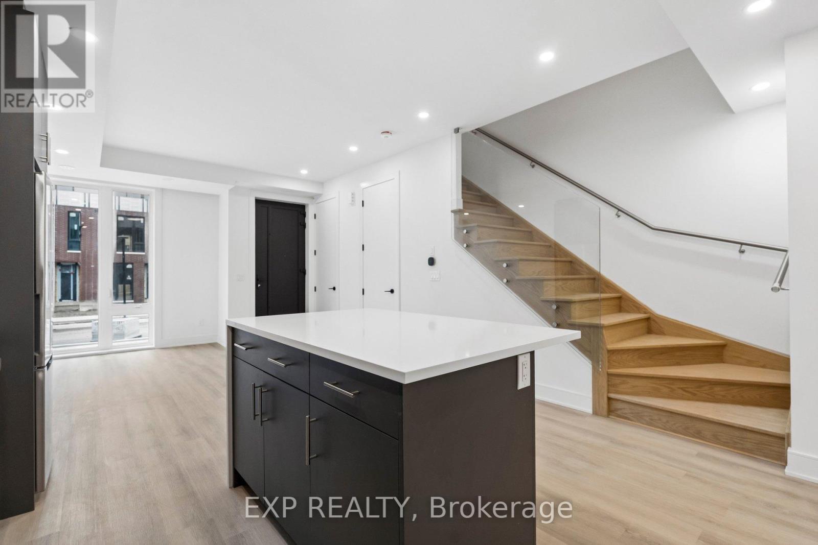 112 Everett Common, St. Catharines, Ontario  L2P 0G8 - Photo 12 - N12950366