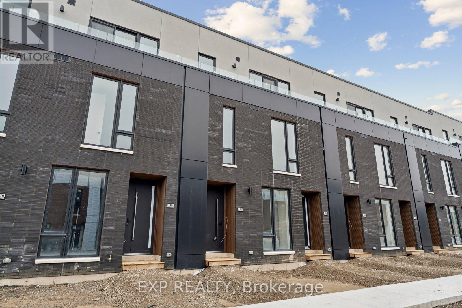 112 Everett Common, St. Catharines, Ontario  L2P 0G8 - Photo 2 - N12950366