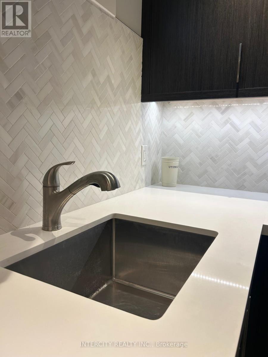 Bsmt - 10 Hopkins Crescent, Bradford West Gwillimbury, Ontario  L3Z 1R6 - Photo 9 - N12950404