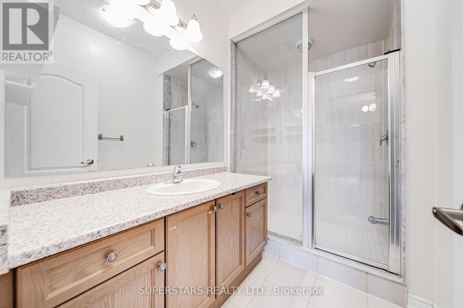 8 Villa Ada Drive, Markham, Ontario  L6B 1N7 - Photo 30 - N12950448