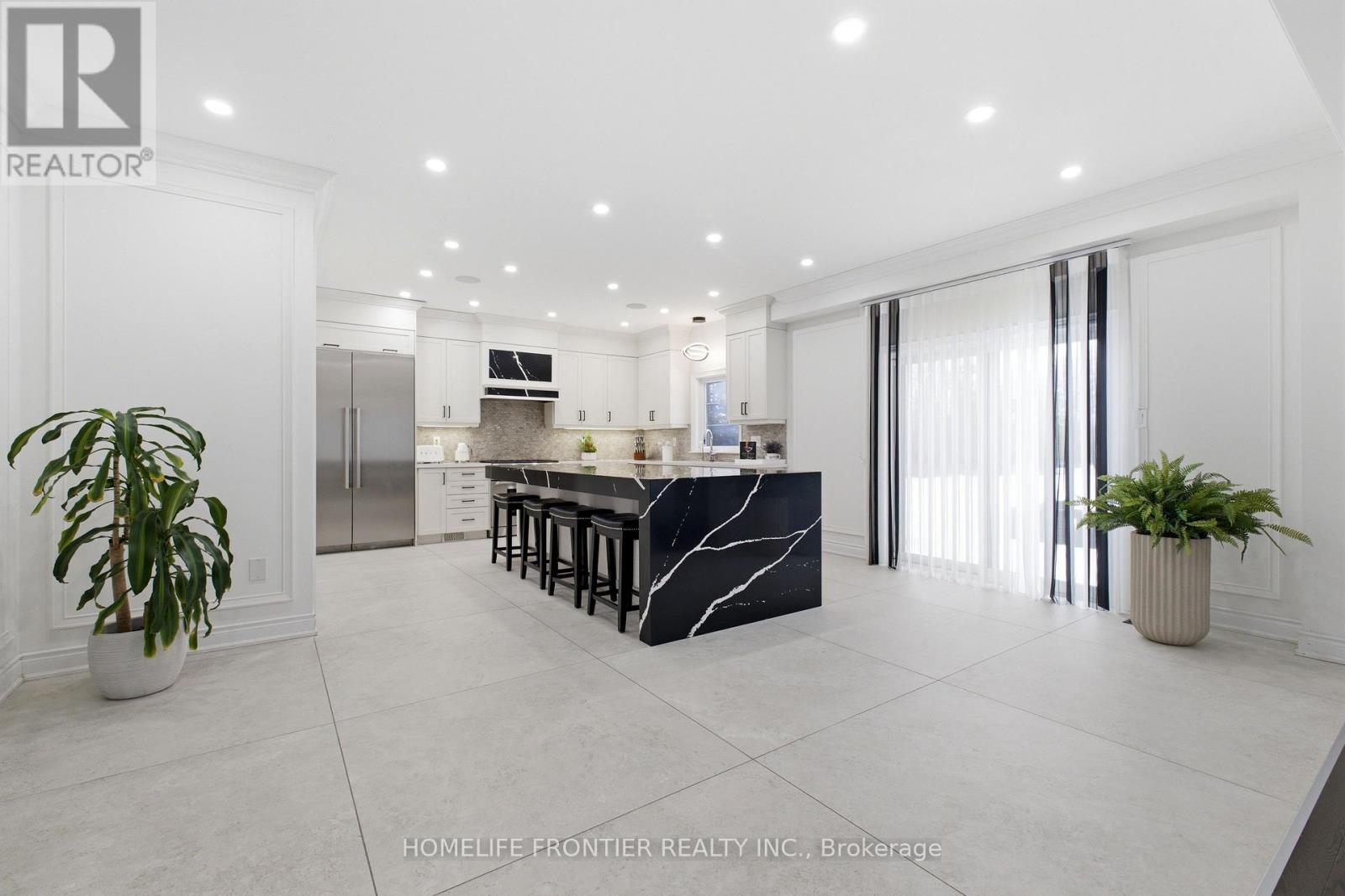 1195 Shore Acres Drive, Innisfil, Ontario  L0L 1R0 - Photo 12 - N12950580