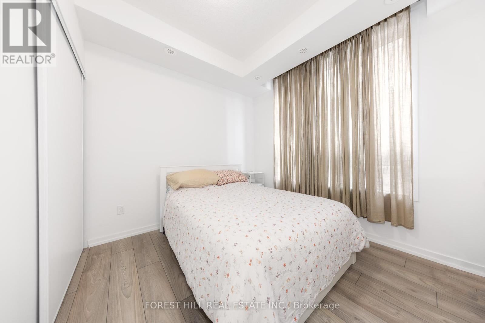 2 - 18 Lytham Green Circle, Newmarket, Ontario  L3Y 0H4 - Photo 14 - N12950588