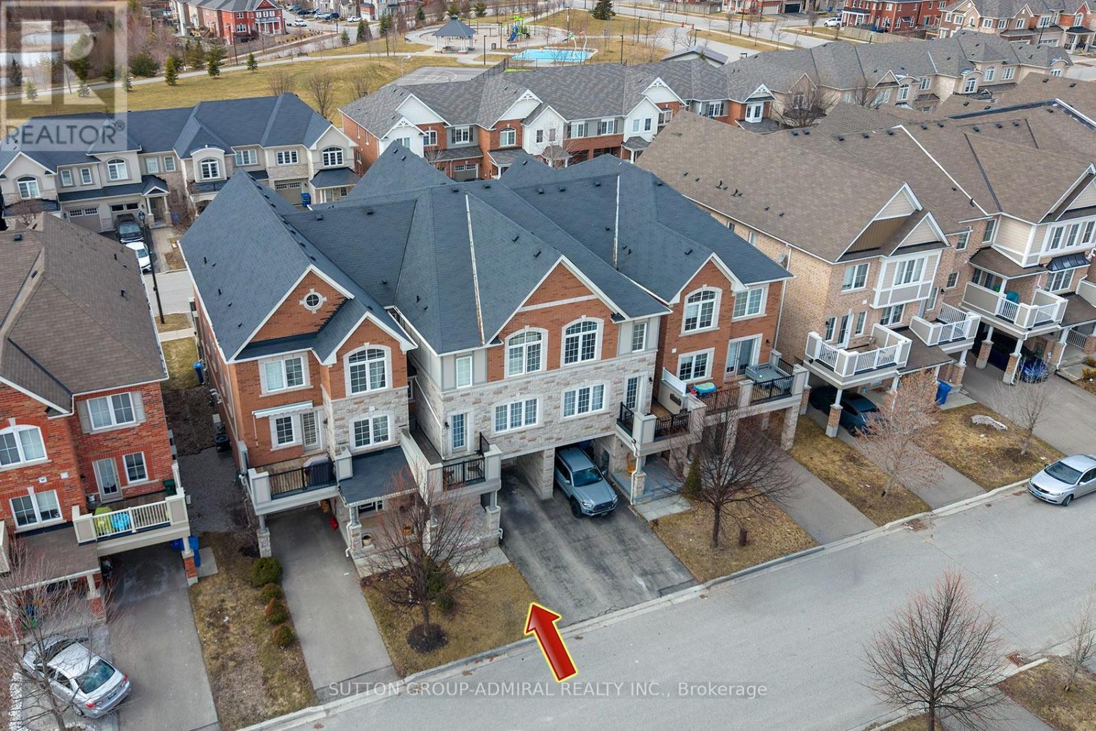 70 Minlow Way, Aurora, Ontario  L4G 0Y1 - Photo 4 - N12950634