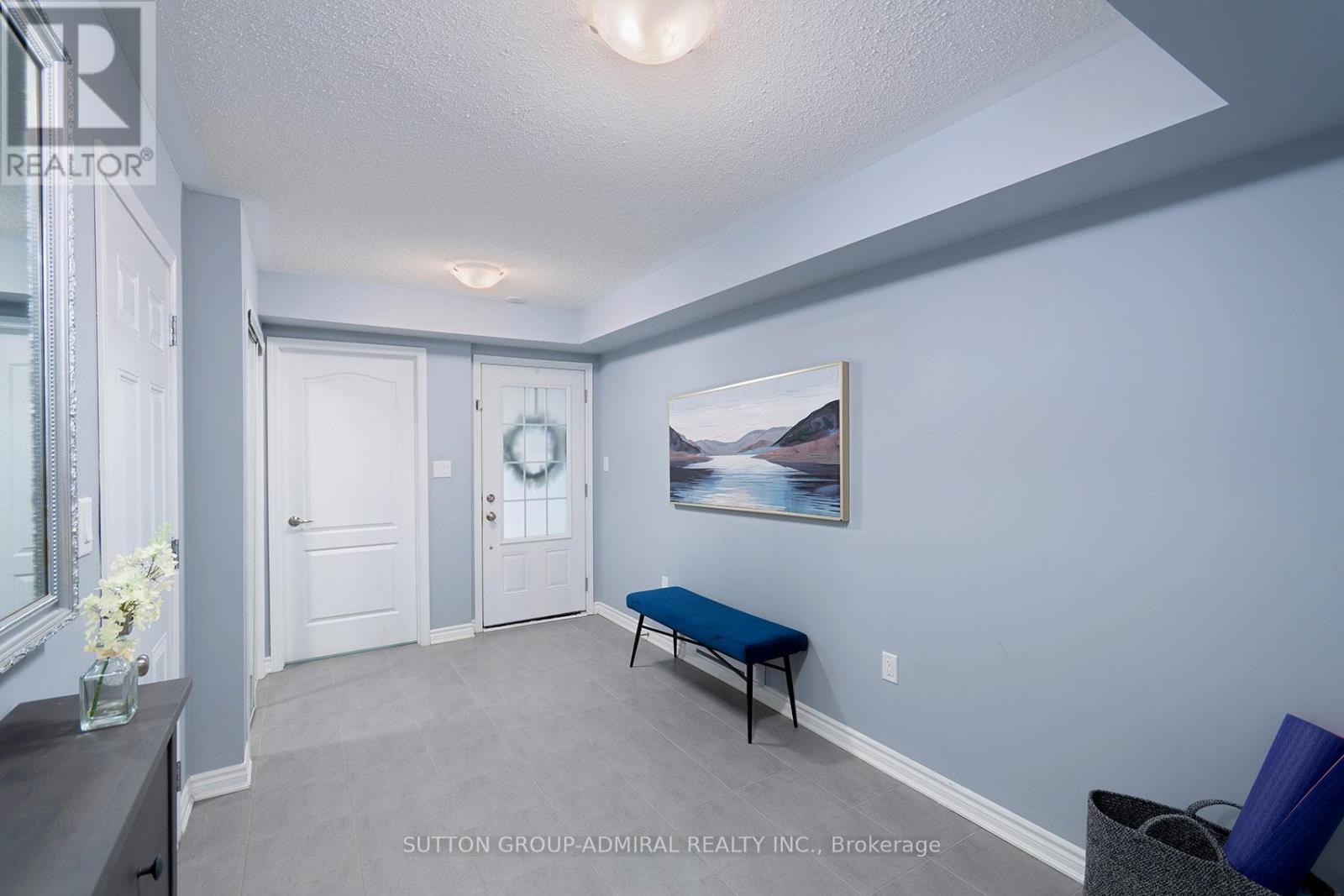 70 Minlow Way, Aurora, Ontario  L4G 0Y1 - Photo 6 - N12950634