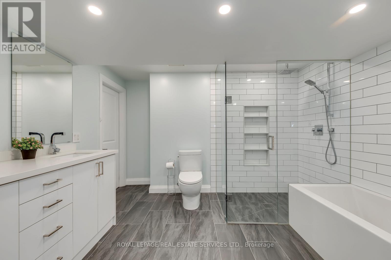 236 Slywood Crescent, Vaughan, Ontario  L6A 2P9 - Photo 37 - N12950694