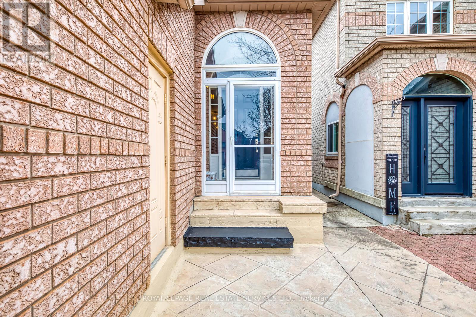 236 Slywood Crescent, Vaughan, Ontario  L6A 2P9 - Photo 7 - N12950694