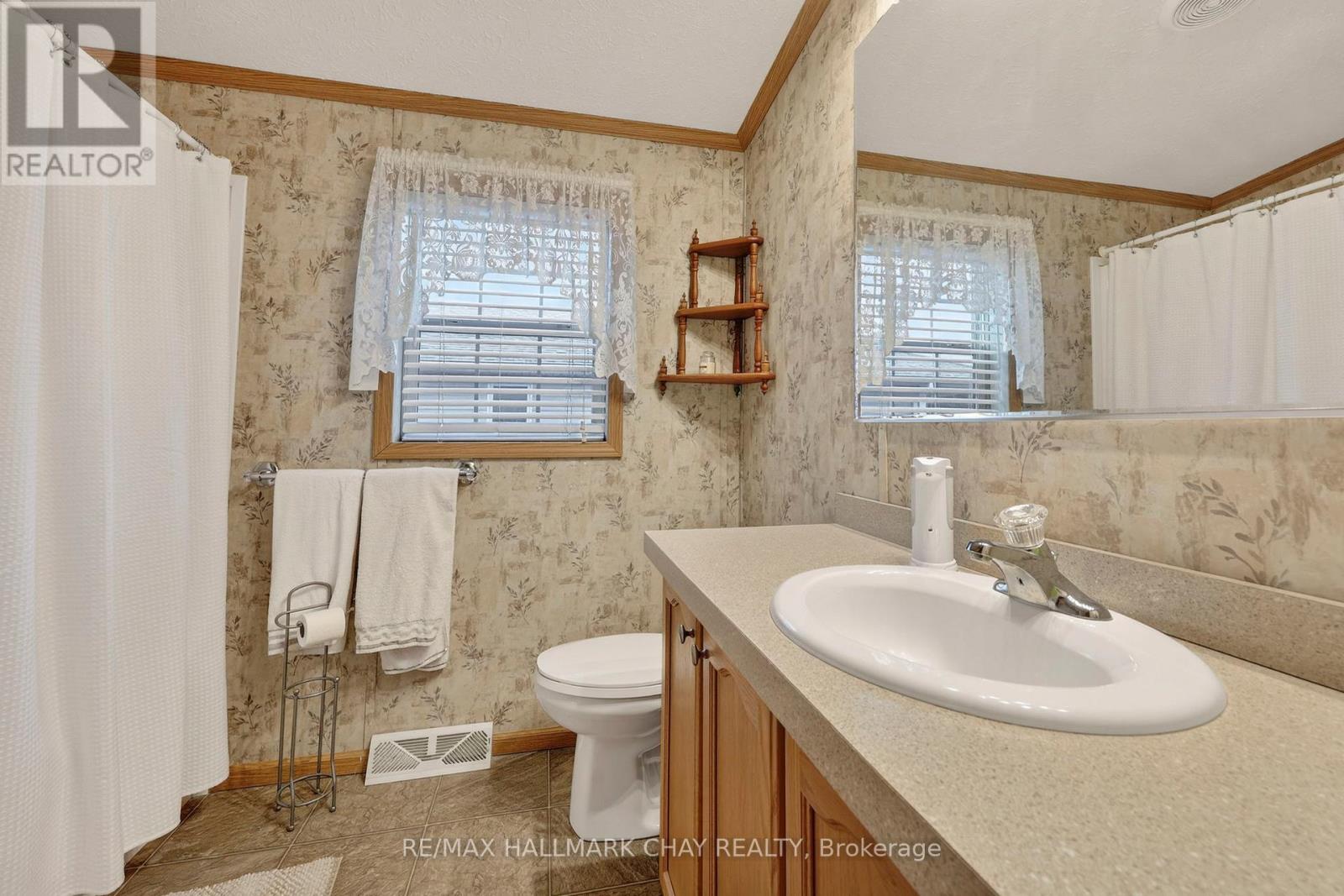 3 Illinois Crescent, Wasaga Beach, Ontario  L9Z 3A8 - Photo 18 - S12950230