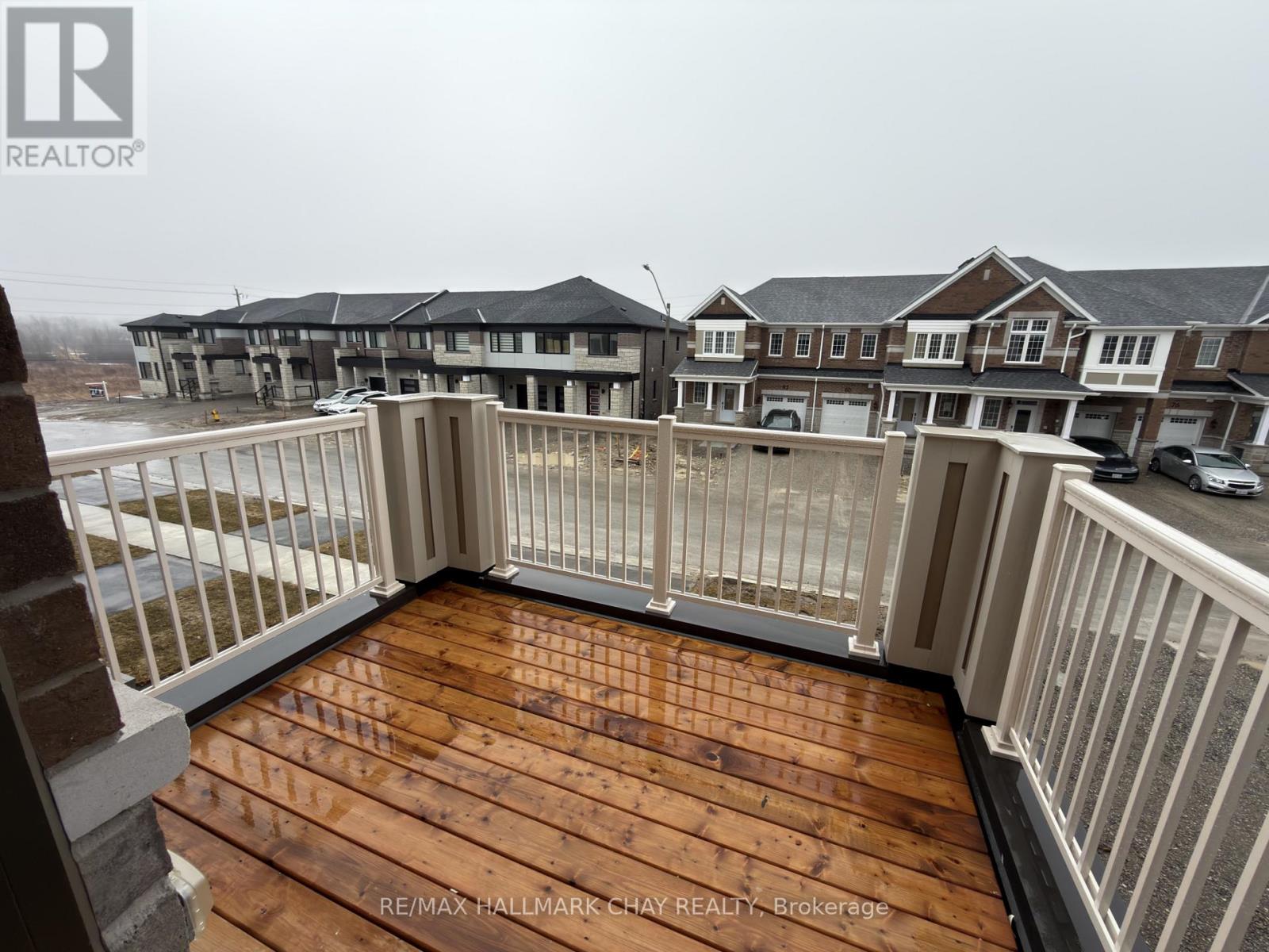 81 Vinewood Crescent, Barrie, Ontario  L9J 0B7 - Photo 12 - S12950340