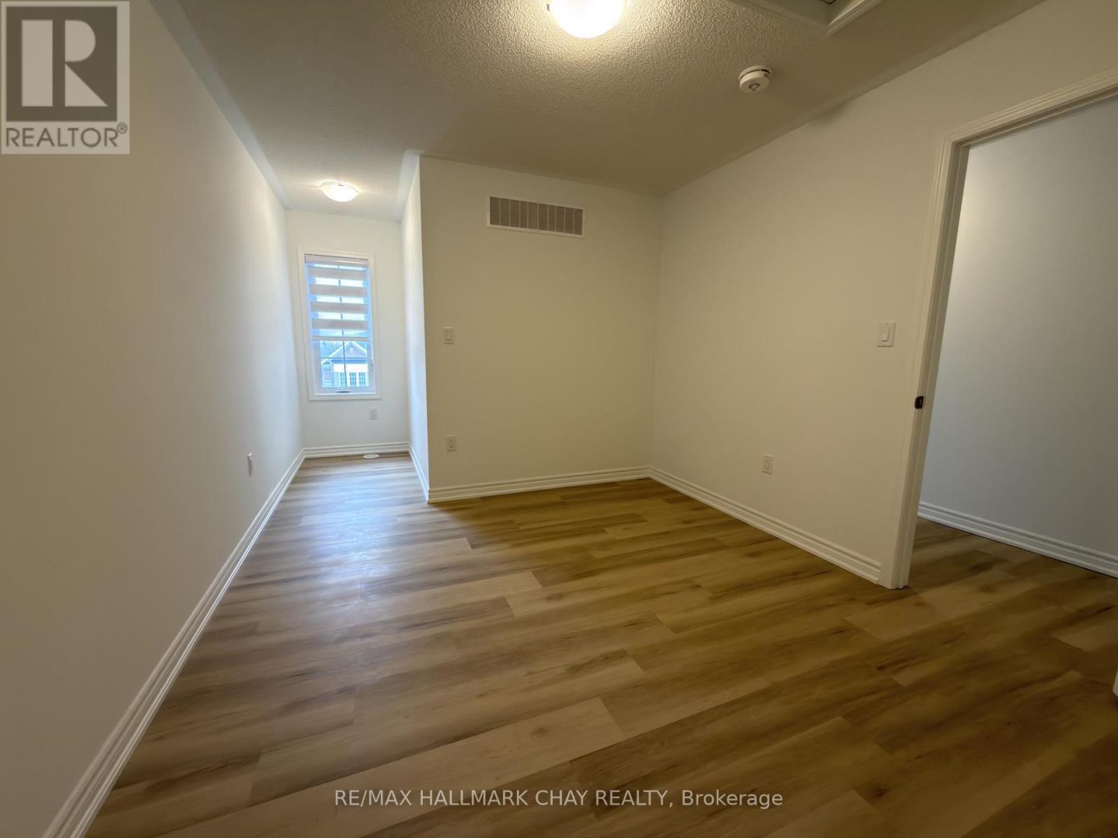 81 Vinewood Crescent, Barrie, Ontario  L9J 0B7 - Photo 14 - S12950340