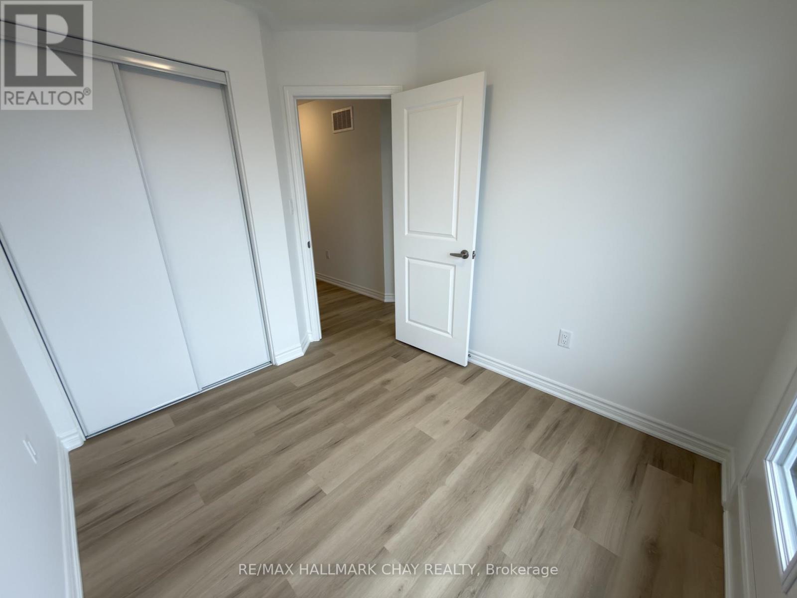 81 Vinewood Crescent, Barrie, Ontario  L9J 0B7 - Photo 20 - S12950340