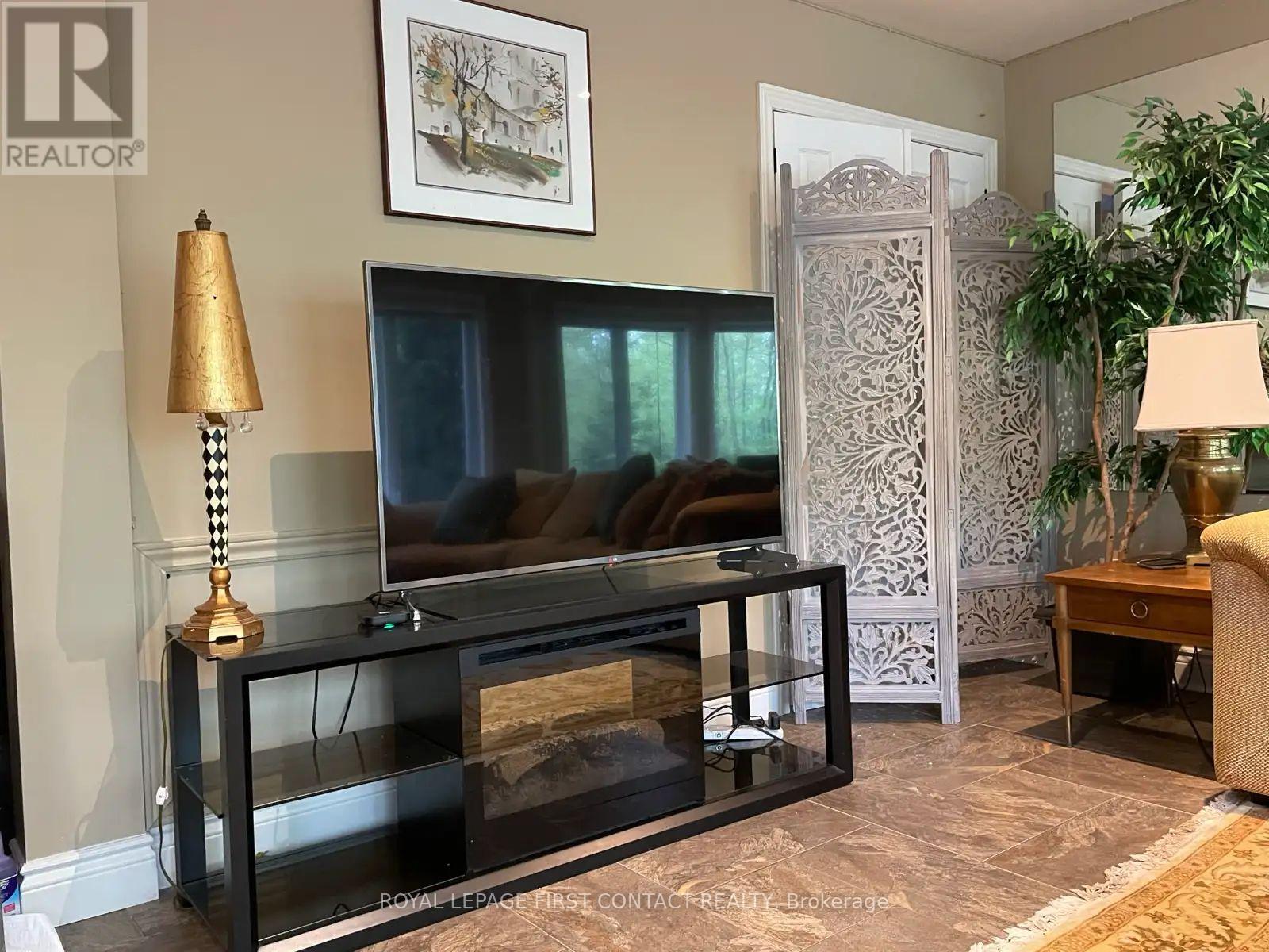 52 Pine Ridge Trail, Oro-Medonte, Ontario  L4M 4Y8 - Photo 4 - S12950456