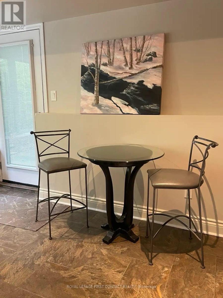 52 Pine Ridge Trail, Oro-Medonte, Ontario  L4M 4Y8 - Photo 7 - S12950456