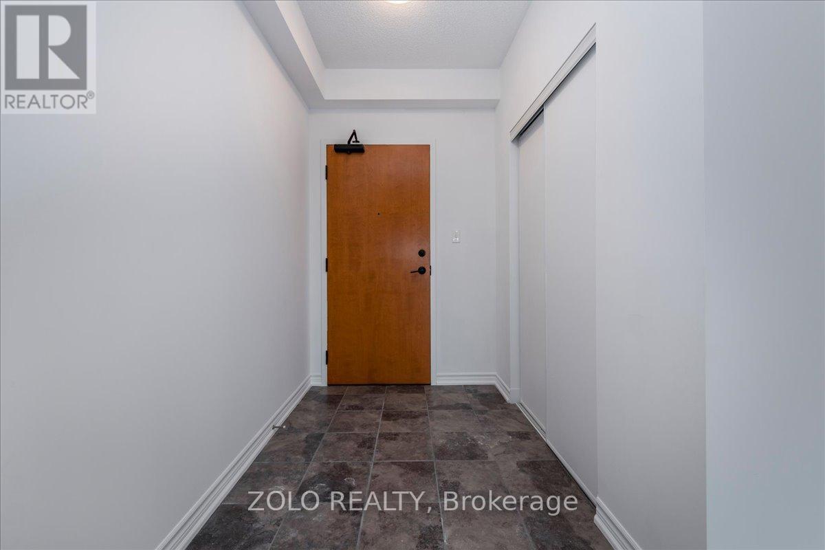 402 - 100 Dean Avenue, Barrie, Ontario  L9J 0H1 - Photo 5 - S12950640