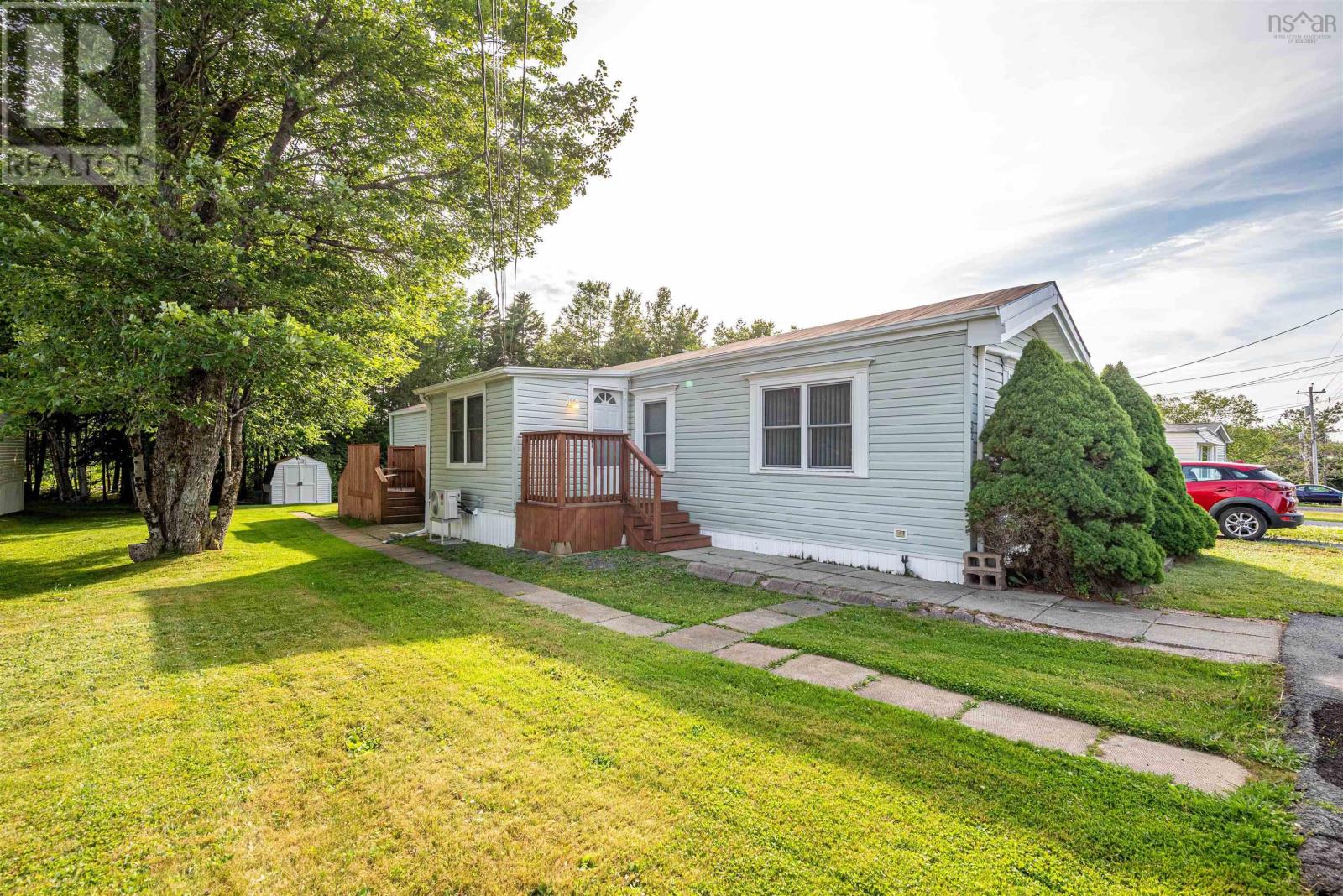 32 Champlain Avenue, Middle Sackville, Nova Scotia  B4E 3B2 - Photo 2 - 202606203