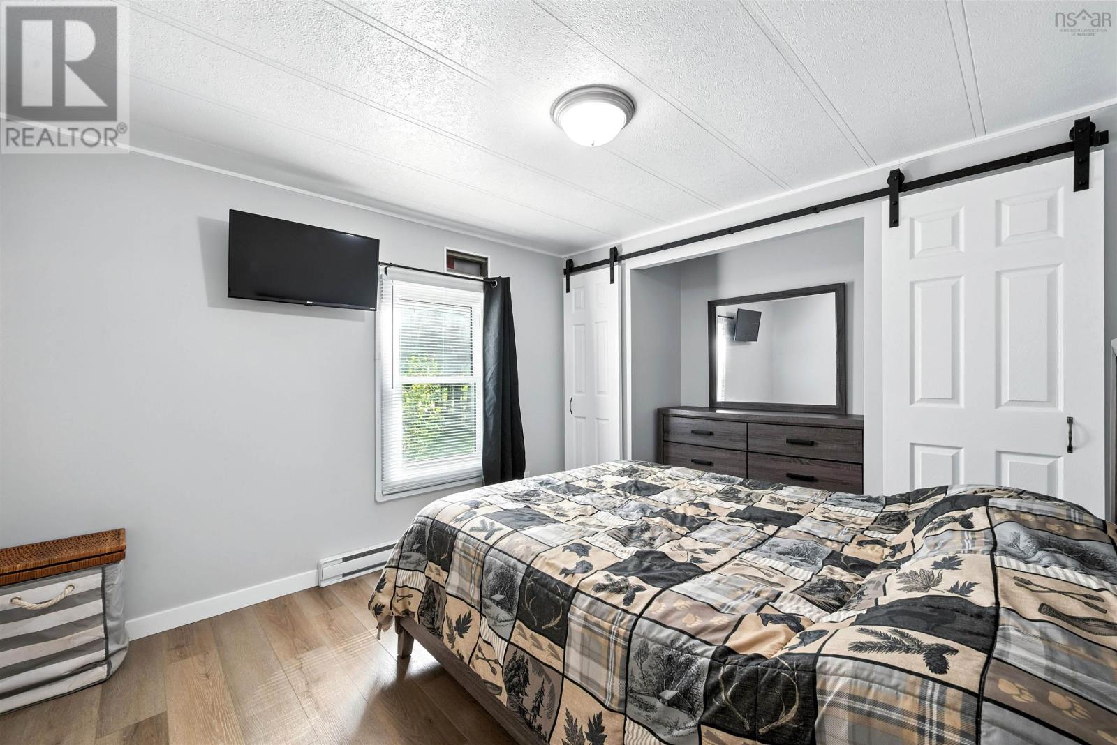 32 Champlain Avenue, Middle Sackville, Nova Scotia  B4E 3B2 - Photo 25 - 202606203