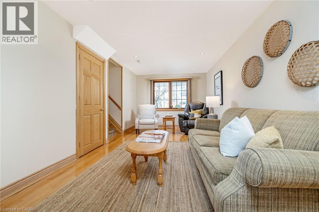 224 White Pines Drive, Burlington, Ontario  L7L 4E7 - Photo 11 - 40816732