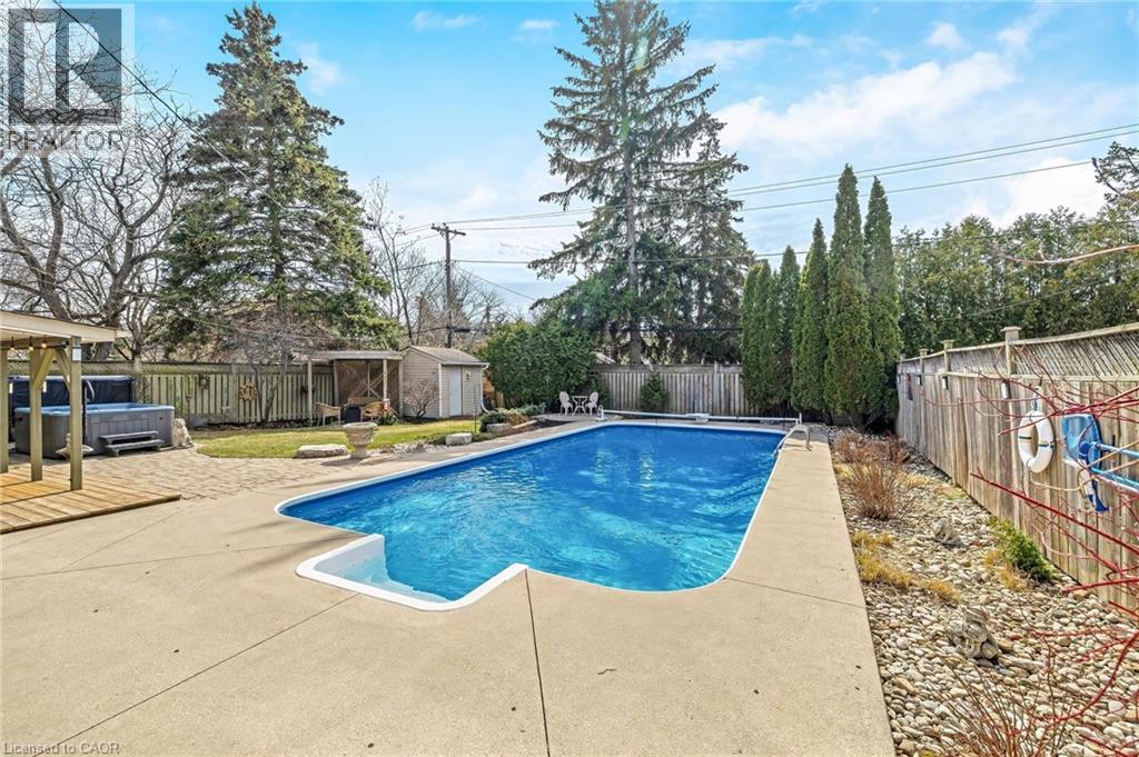 224 White Pines Drive, Burlington, Ontario  L7L 4E7 - Photo 24 - 40816732