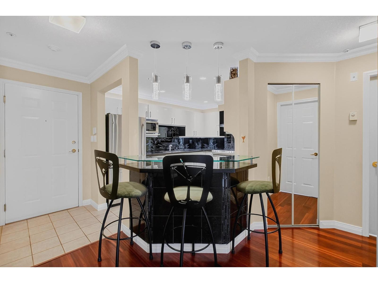 205 15140 29a Avenue, Surrey, British Columbia  V4P 3B1 - Photo 8 - R3105403