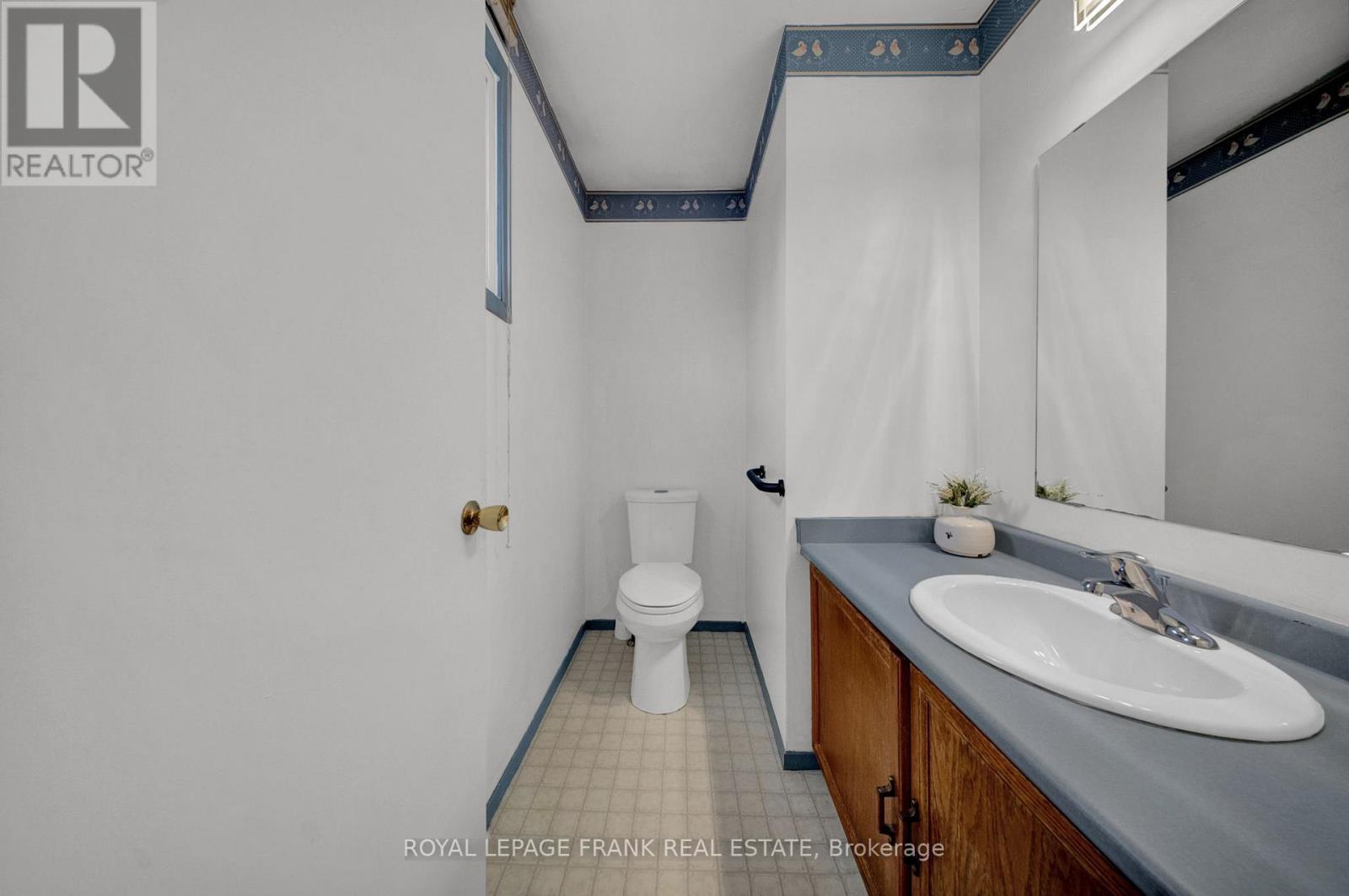 2 Fairbairn Court S, Clarington, Ontario L1C 4K9 - Photo 27 - E12950908